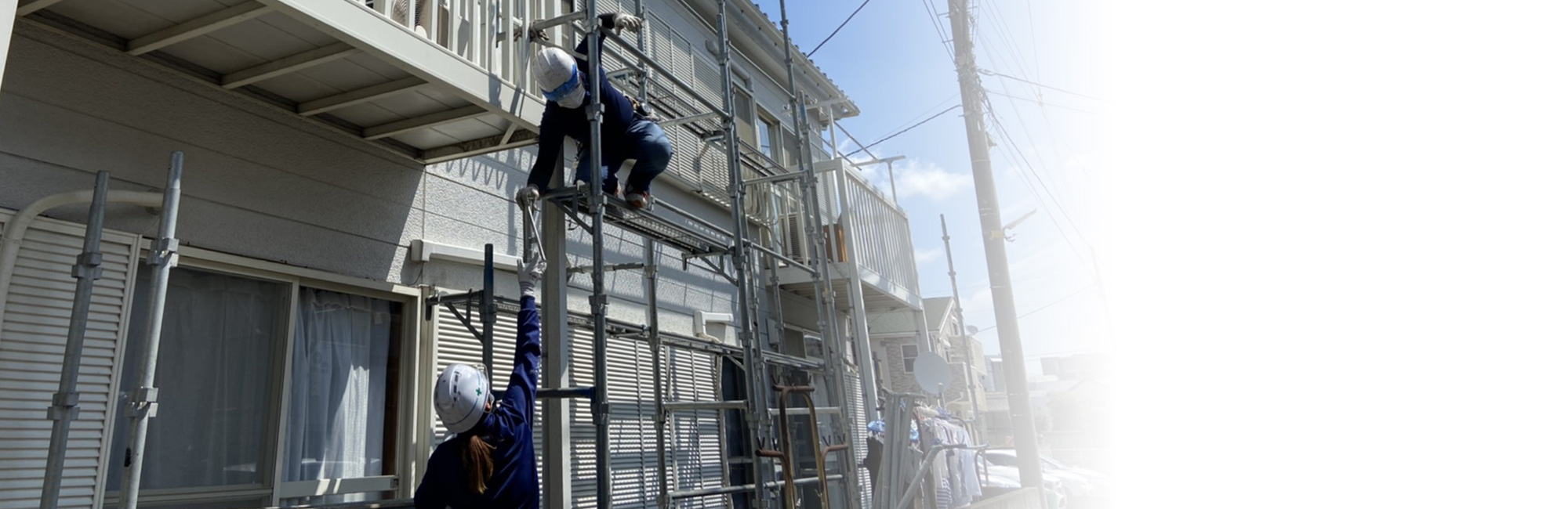 お住いの塗り替えは 丁寧な作業が際立つ 有限会社アオイへ お任せください！地元相模原市を中心に神奈川全域東京都などに対応しています。